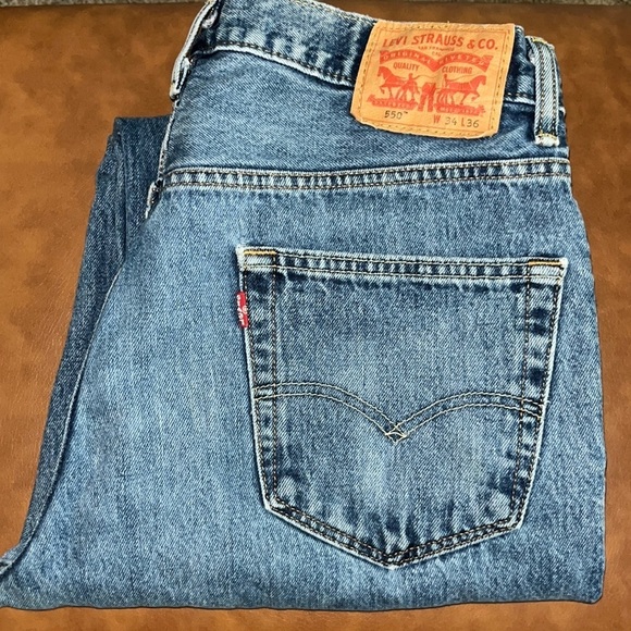 Levi’s 550 Size 34 x 36 - Picture 3 of 16